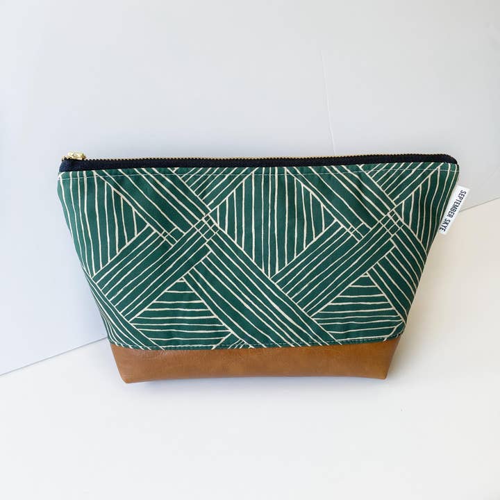 Make-uptas in donkergroen geometrisch voor wholesale door September Skye Bags & Accessories