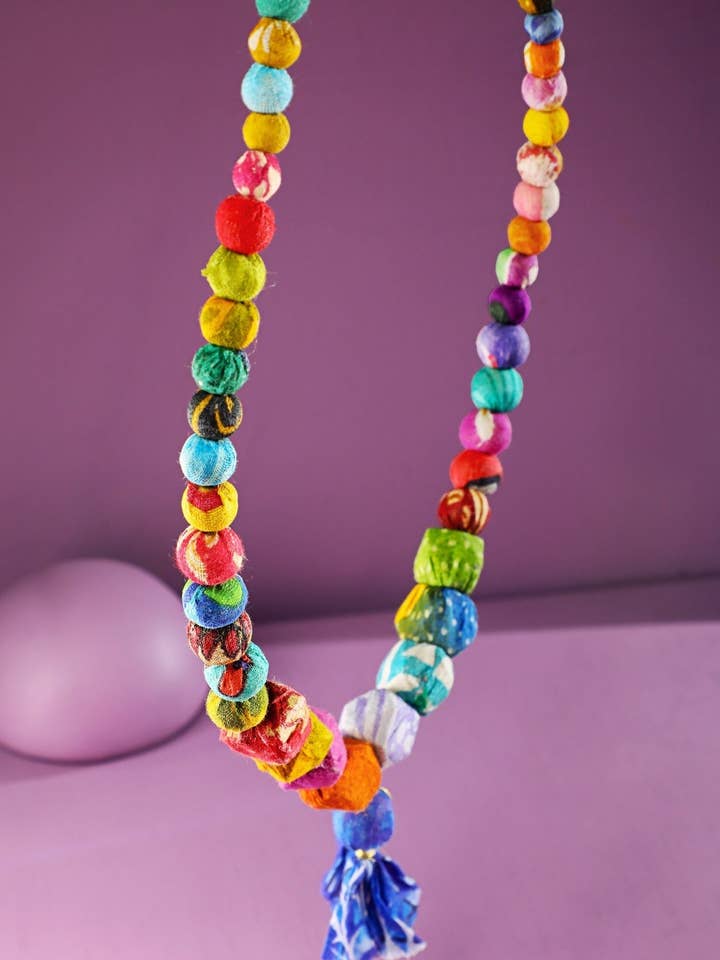 Handgjort halsband med tofsberlock för wholesale av Marionette