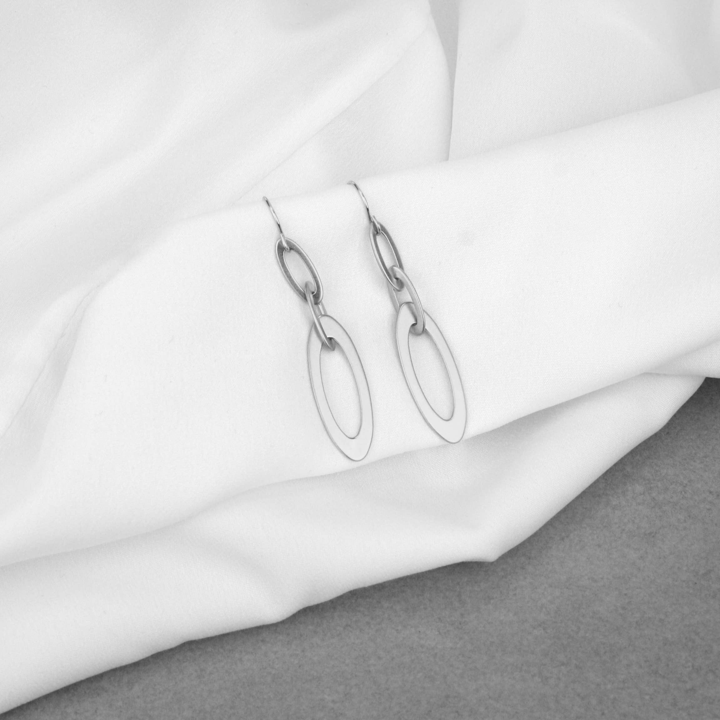 Industrial Jewellery Ltd – wholesale Dangle earrings – Ava Earrings Silver1