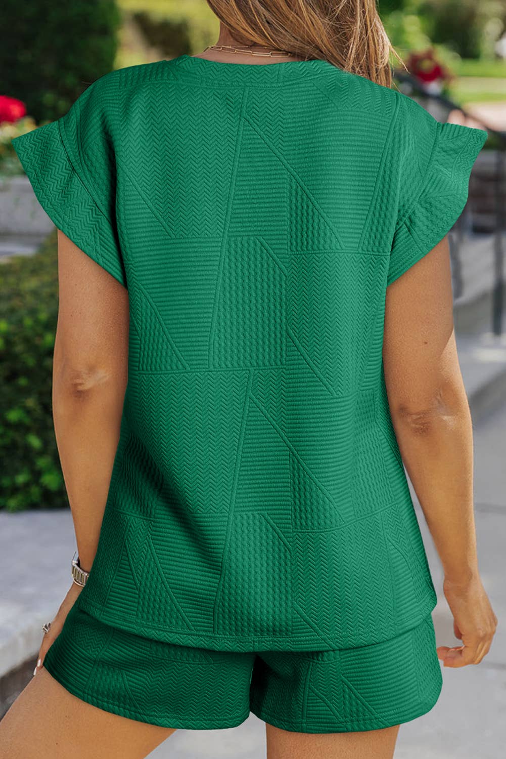 Aapparella - Vente Ensemble de vêtements d'intérieur – femme - Ensemble t-shirt et short à volants texturés unis pour femmes | S-2XL10