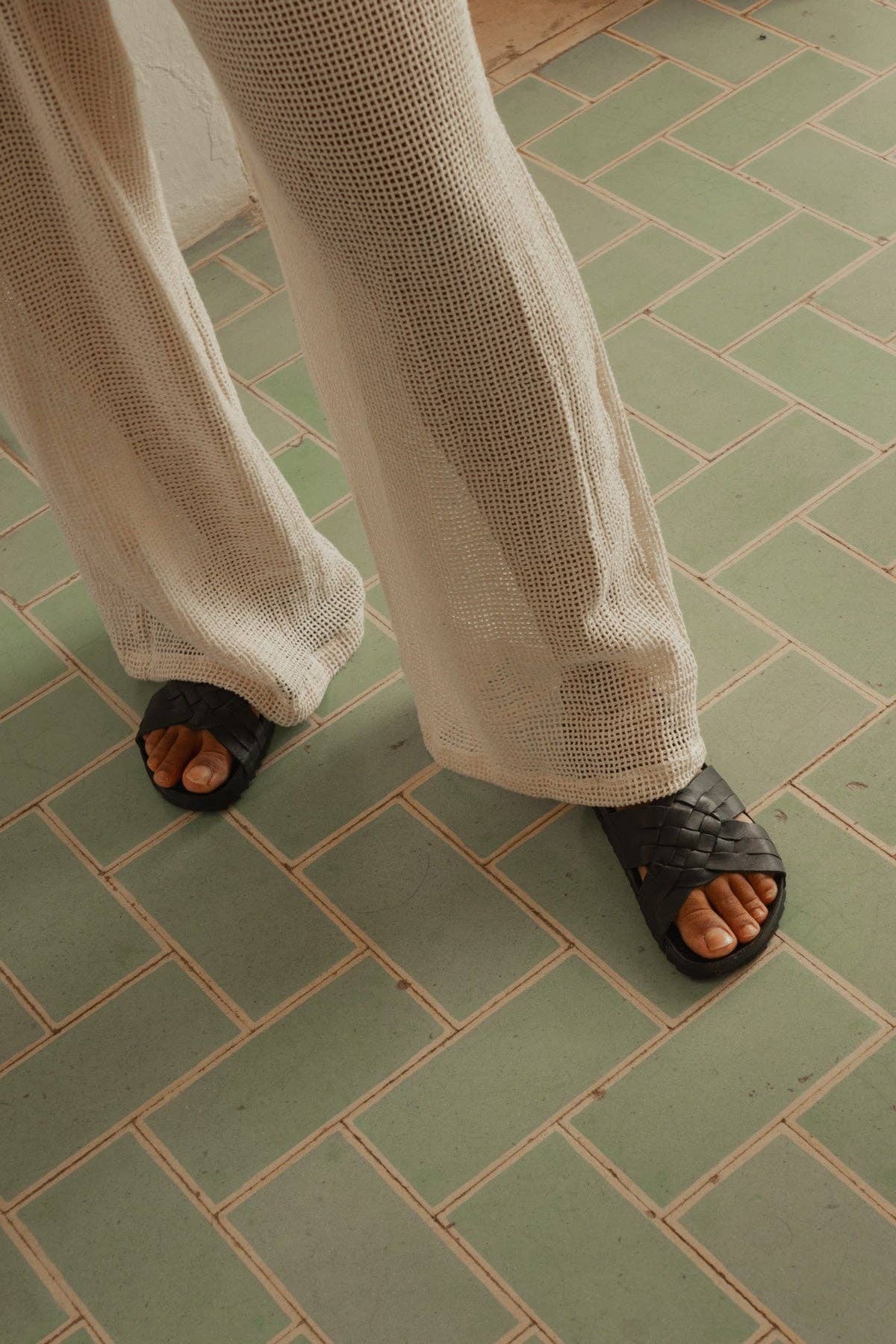 Mexas EU - Wholesale Sandals - Women's - MOLE - Black leather sandals for wide feet4