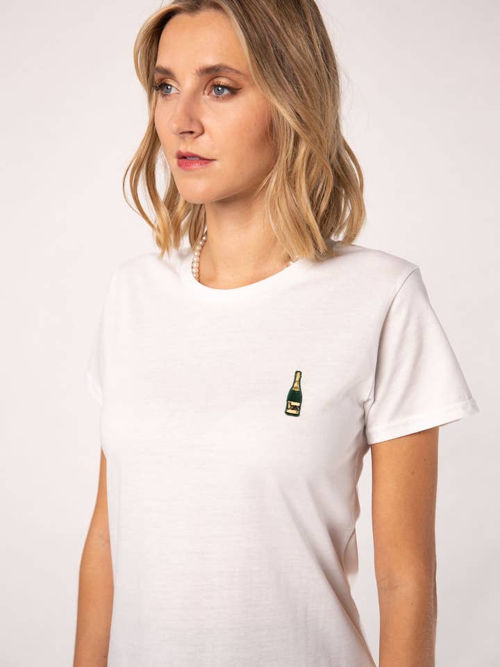 Champagner | Besticktes Frauen Bio Baumwoll T-Shirt für den Großhandel von Fashion Drinks