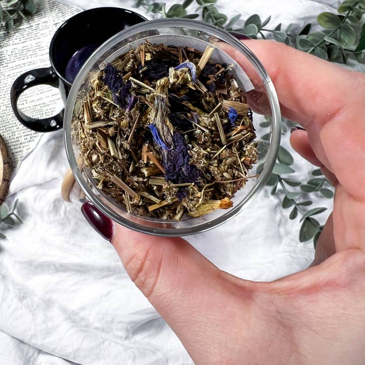 Moon Street Kits - Wholesale Loose Tea - Infusión Espiritual: Té de Hierbas con Glitter Comestible6