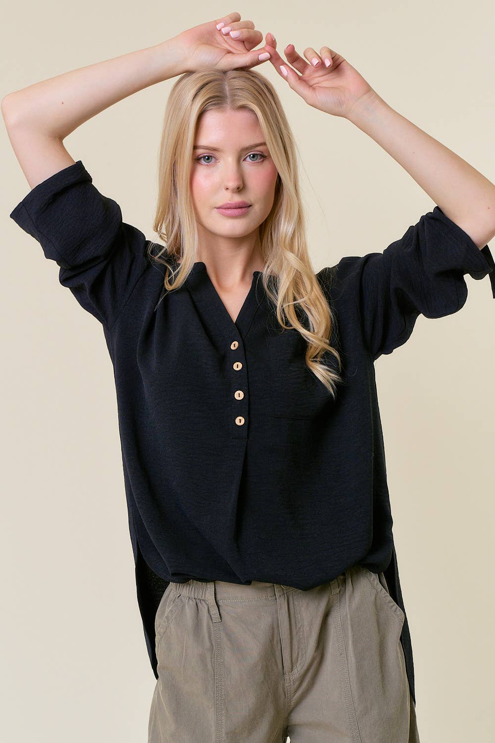 Doe and Rae - Wholesale Tunic - Women's - HALF BUTTON HI-LO BLOUSE - 43942T8