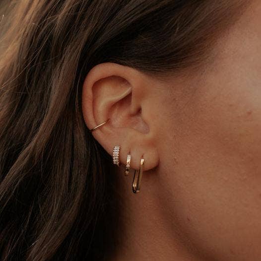 Mauve Jewelry Co. – wholesale Huggie earrings – Diana Diamond Hoops5