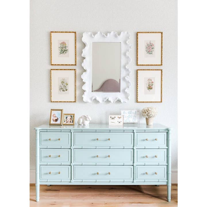 LuxHoldups – wholesale Knopp/Handtag – Smala handtag i lucite och mässing med kronformad bas för skåp6