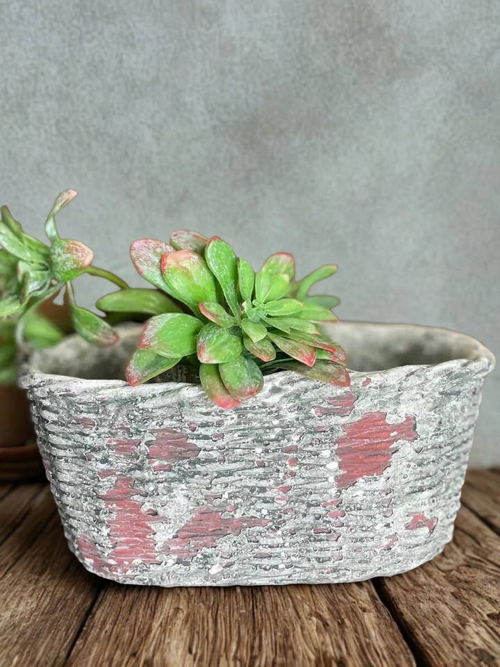 Grand récipient ovale en béton avec motif panier pour la vente par Vagabond Vintage