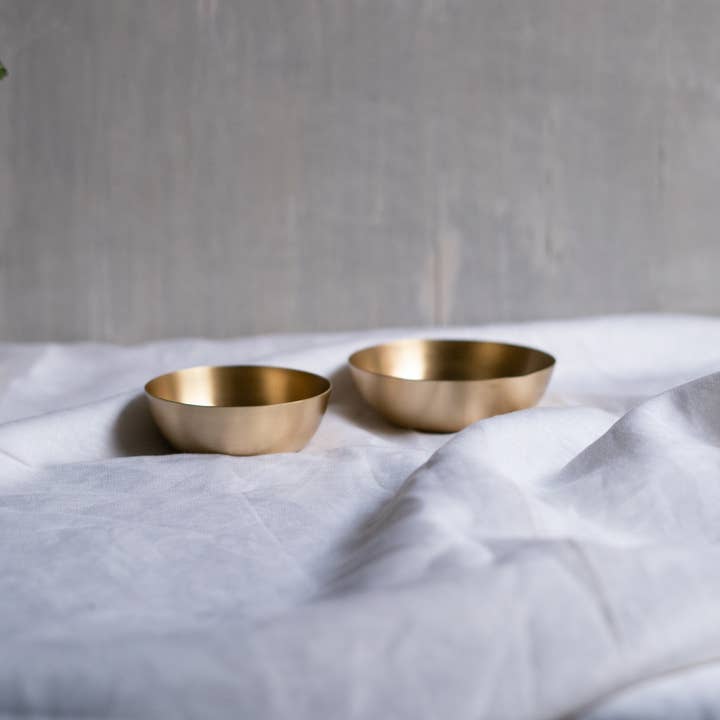 Fleck - Wholesale Serving bowl - Heirloom Brass Nut Bowls, Set of 23