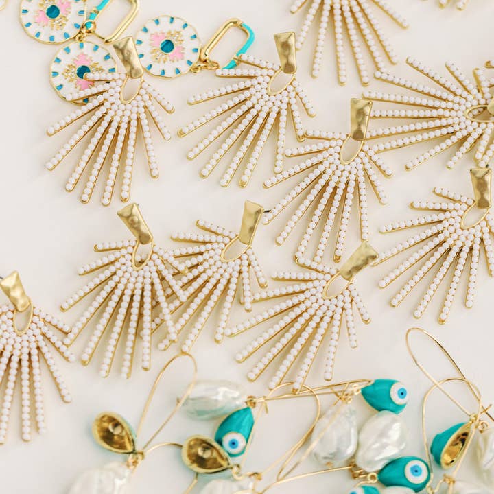 St Armands Designs of Sarasota - Wholesale Dangle Earrings - White Sunburst Statement Drop Earrings