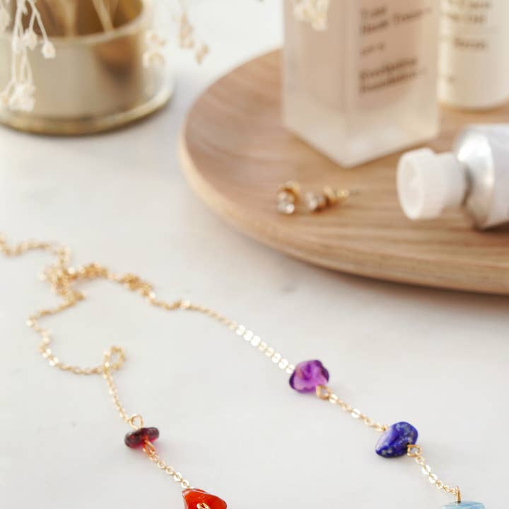 Xander Kostroma – wholesale Link & chain necklace – Gold Tone 7 Chakra Raw Stone Crystal Necklace0