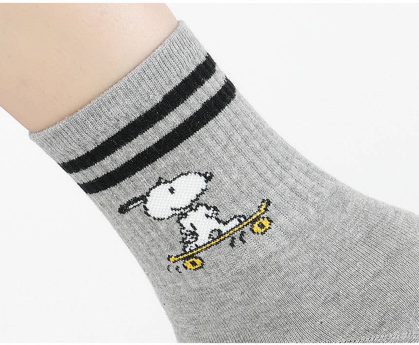 K-Wonderland – Großhandel Socken - Unisex – Peanuts Snoopy & Charlie Brown tägliche Sportknöchelsocken9