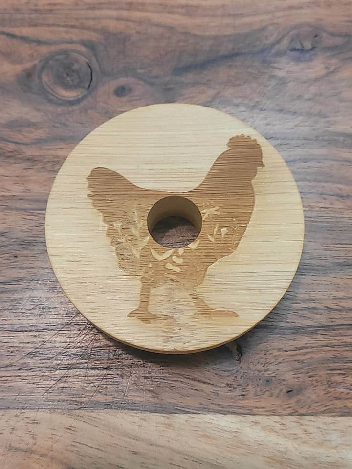 Couvercle en bambou pour poulet, personnalisation disponible pour la vente par Jangles by Jan