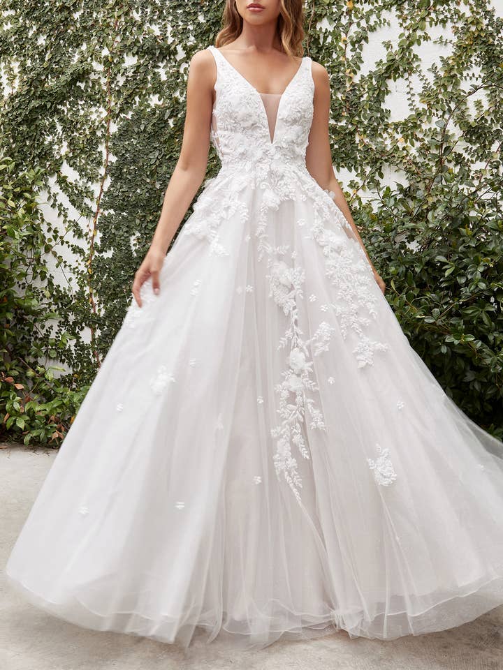 VESTIDO DE BOLA DE CASAMENTO EM RENDA GARDENIA por atacado de Ladivine by Cinderella Divine