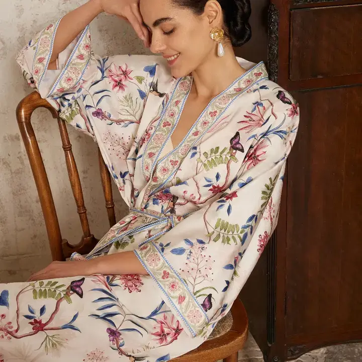 safistyle – wholesale Robe – Women's – Beige Chinoiserie Floral Kimono Robe - Spa Wrap for Bridal2