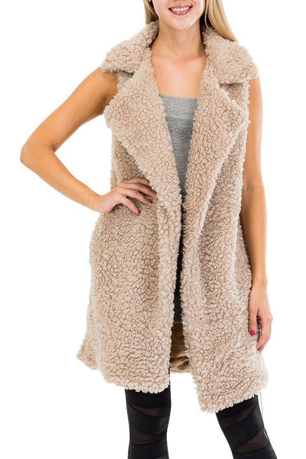 Cap Zone – Großhandel Oberbekleidungsweste – Damen – Halblange Weste aus Satin mit luxuriösem Kunstziegenfell-Futter0