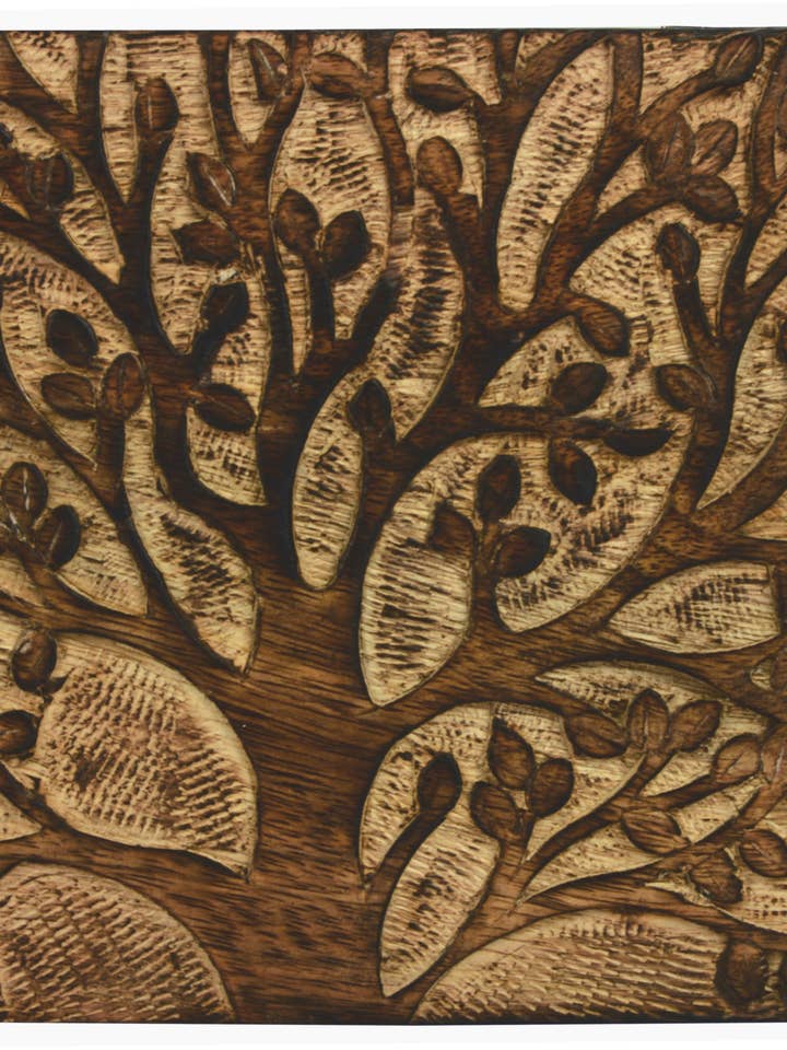 Boîte sculptée motif bois de manguier 5x5 pour la vente par Indigo Sutra