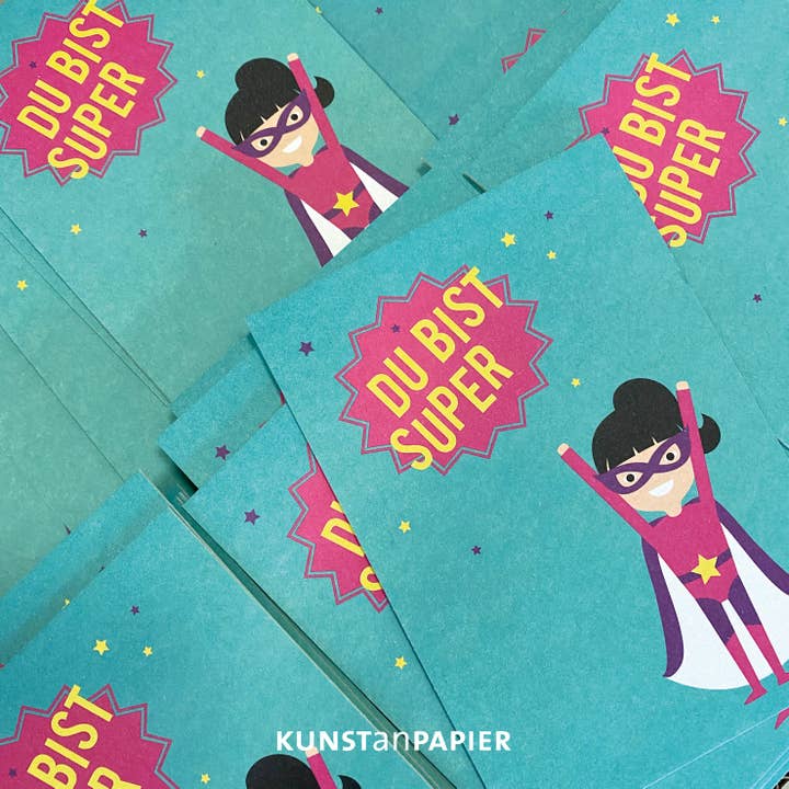 Kunst an Papier - Wholesale Postcard - Postcard wood pulp Clark Supergirl