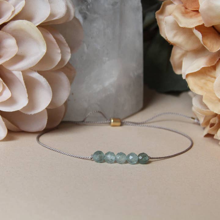 Sunday Girl by Amy DiLamarra - Vente Bracelet de perles - CGB-APA | Bracelet en pierres et cristaux de guérison en apatite1