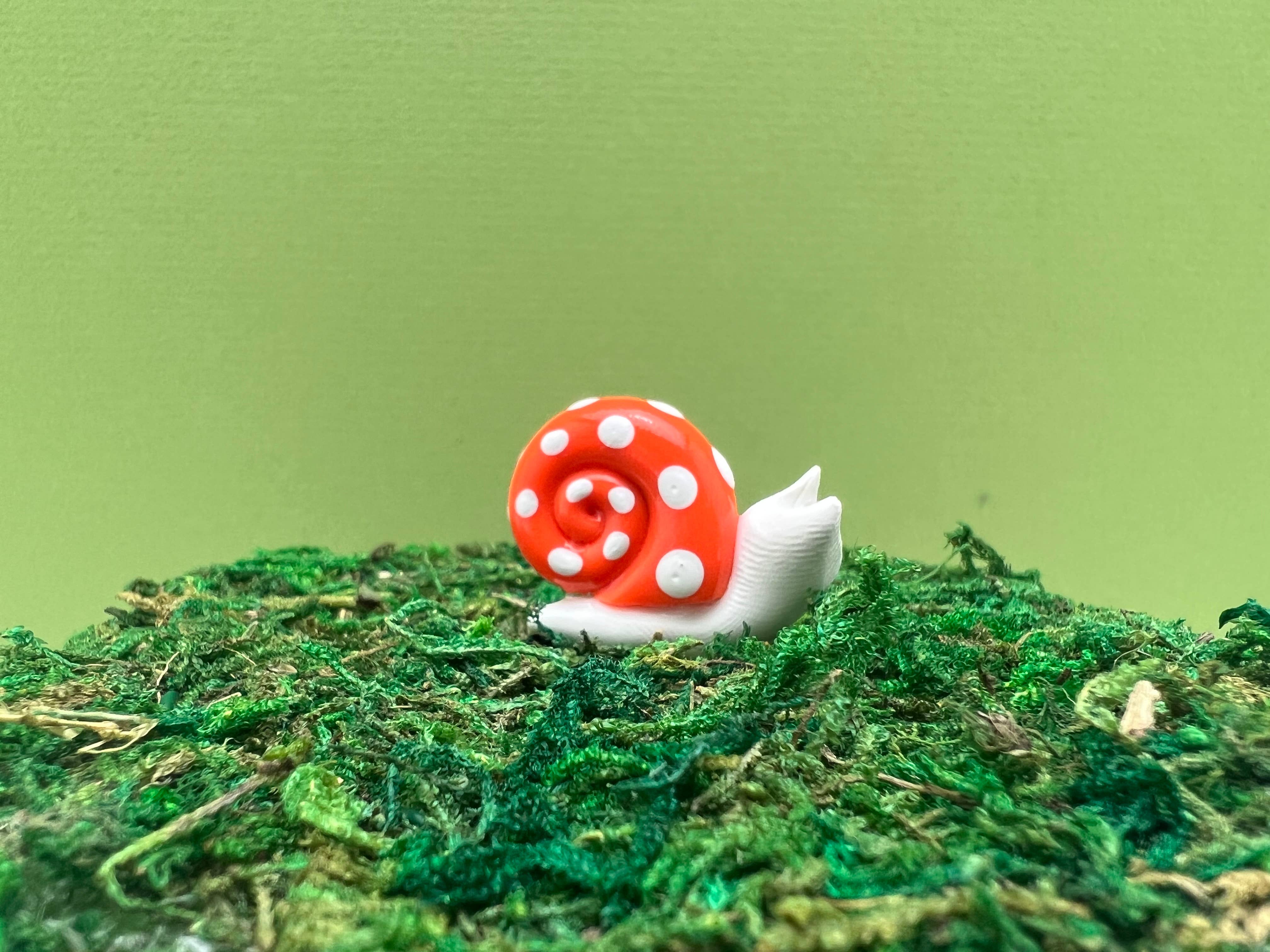 Mystical Woodlands - Wholesale Garden/Lawn Stake - Fairy Garden Miniature Snail Plant Pick1