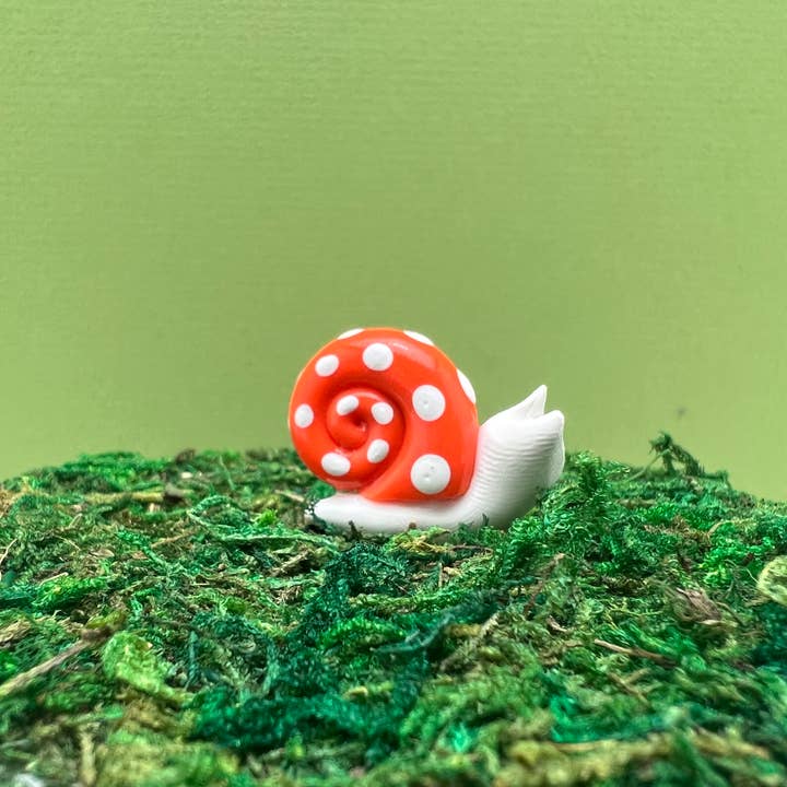Mystical Woodlands - Wholesale Garden/lawn stake - Fairy Garden Miniature Snail Plant Pick1