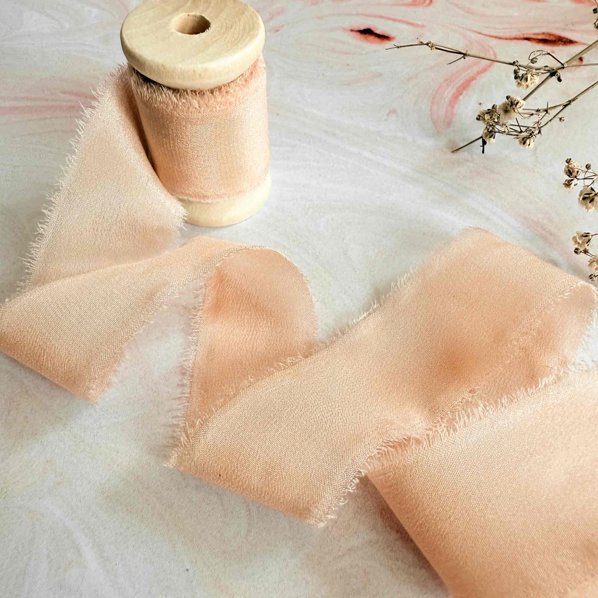 The Natural Paper Company - Vente Ruban – emballage cadeau - Ruban de soie en pêche | Rouleau de 5 mètres de ruban de soie0