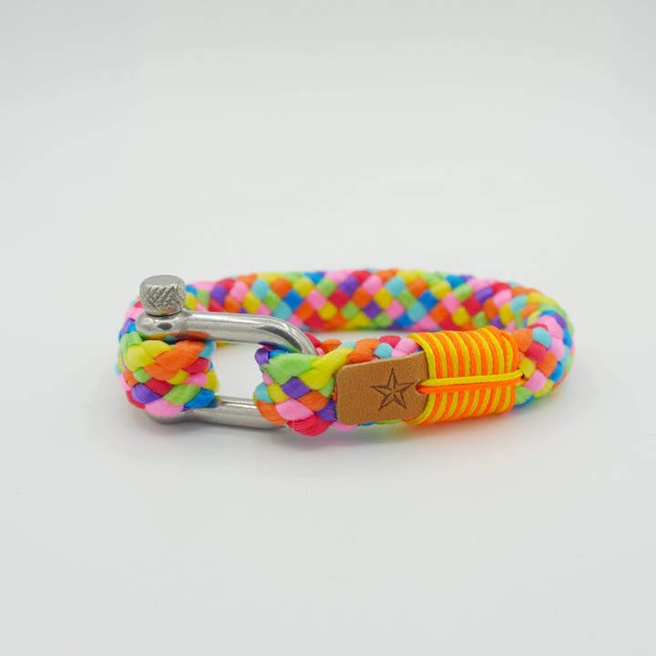 P&G. Braccialetto Love is Love. per la vendita all'ingrosso da parte di P&G Bracelets