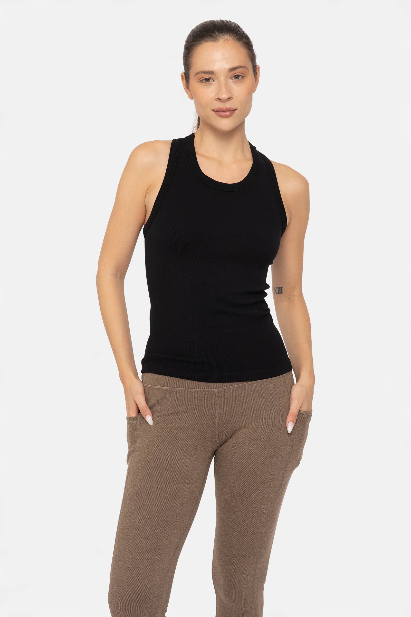 ★ ★ Women's Monologo Lip Tank 47AB800 UB1 47AB8 Faire - Online Wholesale Marketplace for Retailers & Brands