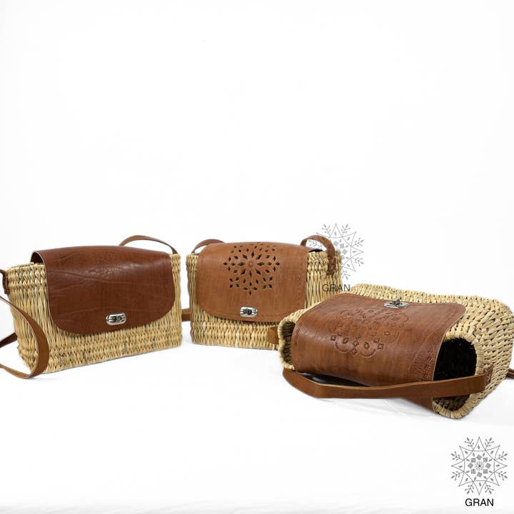 Woven Straw Bag, Crossbody Bag with Handles, Summer bag for wholesale by Gran Wholesale