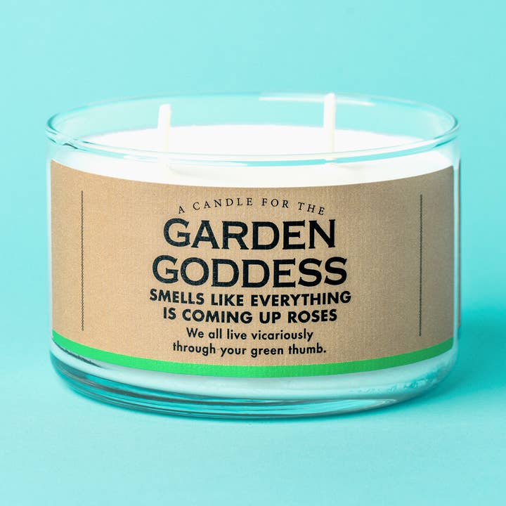 Una vela para la diosa del jardín | Funny Candle para venta al por mayor de Whiskey River Soap Co.