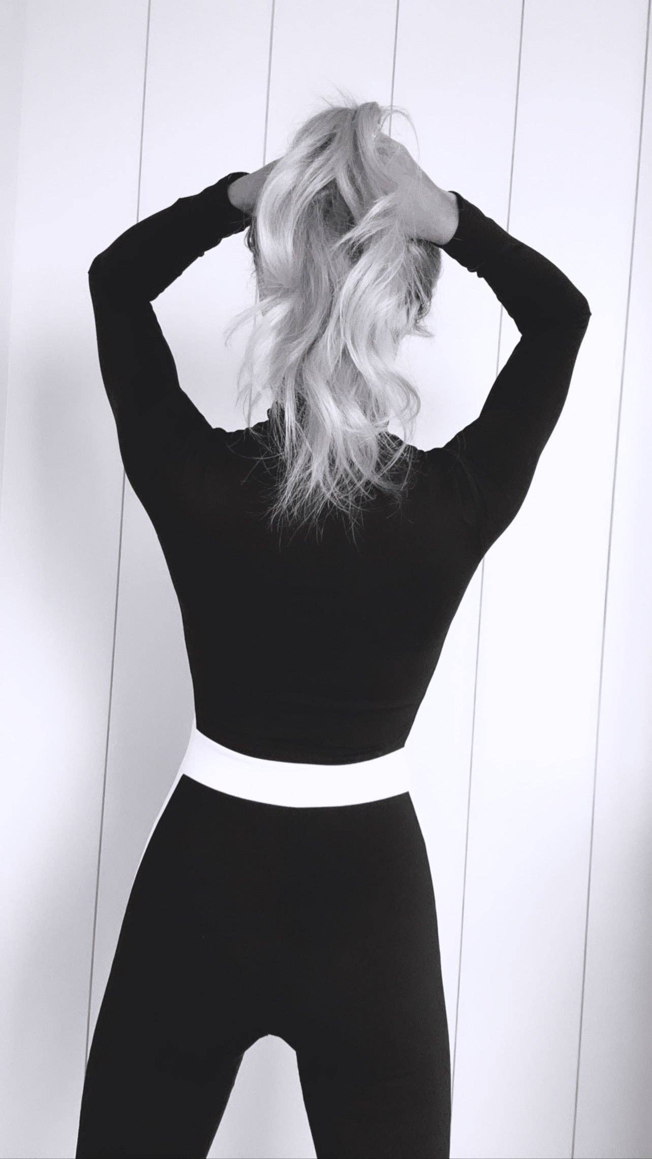 LainSnow - Wholesale Athletic Top - Women's - BEECH MTN Base Layers- Black Diamond8