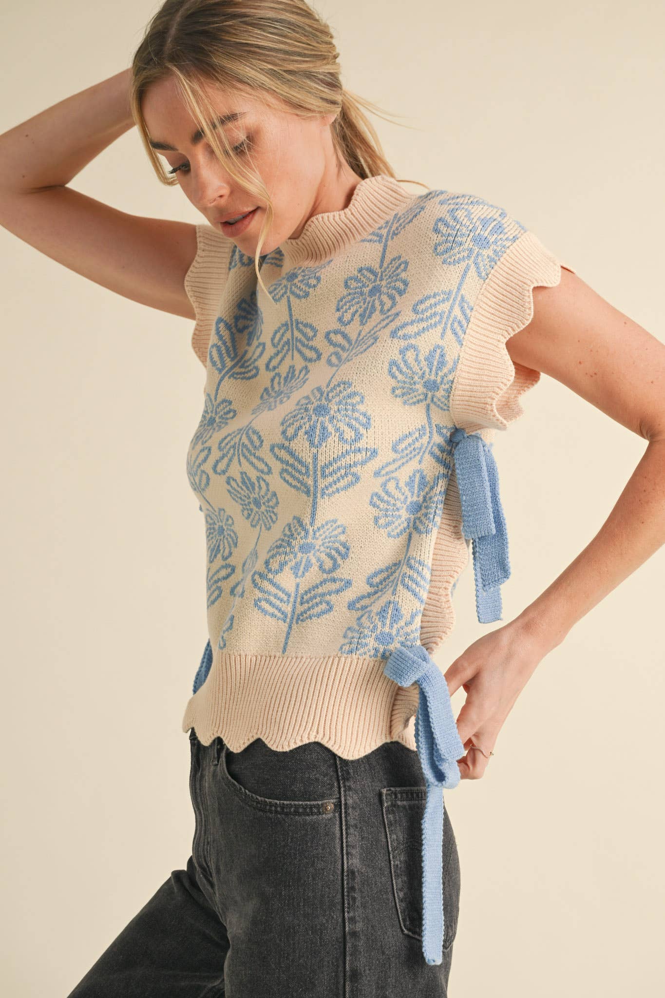 &MERCI – wholesale Tröjväst – Dam – MOCKNECK BLOMMIG TRÖJVÄST MSW10743114