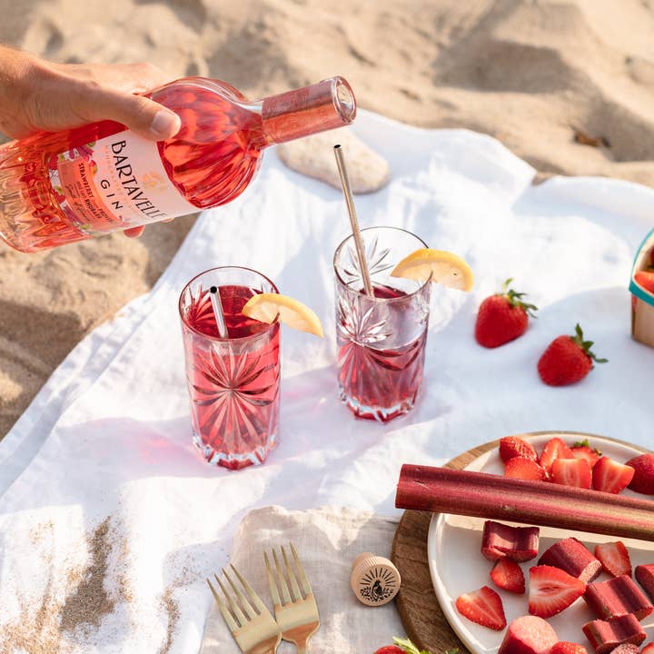 Bartavelle - Wholesale Gin - Bartavelle Gin STRAWBERRY RHUBARB 70cl1