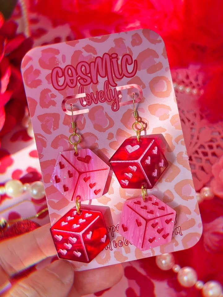 Lucky Love tärningsörhängen för wholesale av Cosmic lovely