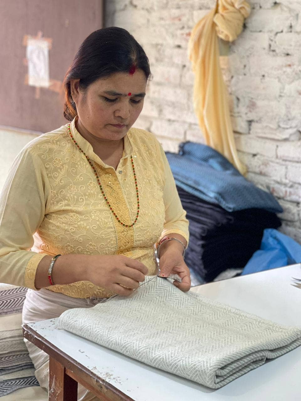 yanopurna - Wholesale Throw Blanket - Cashmere blanket with fine herringbone7