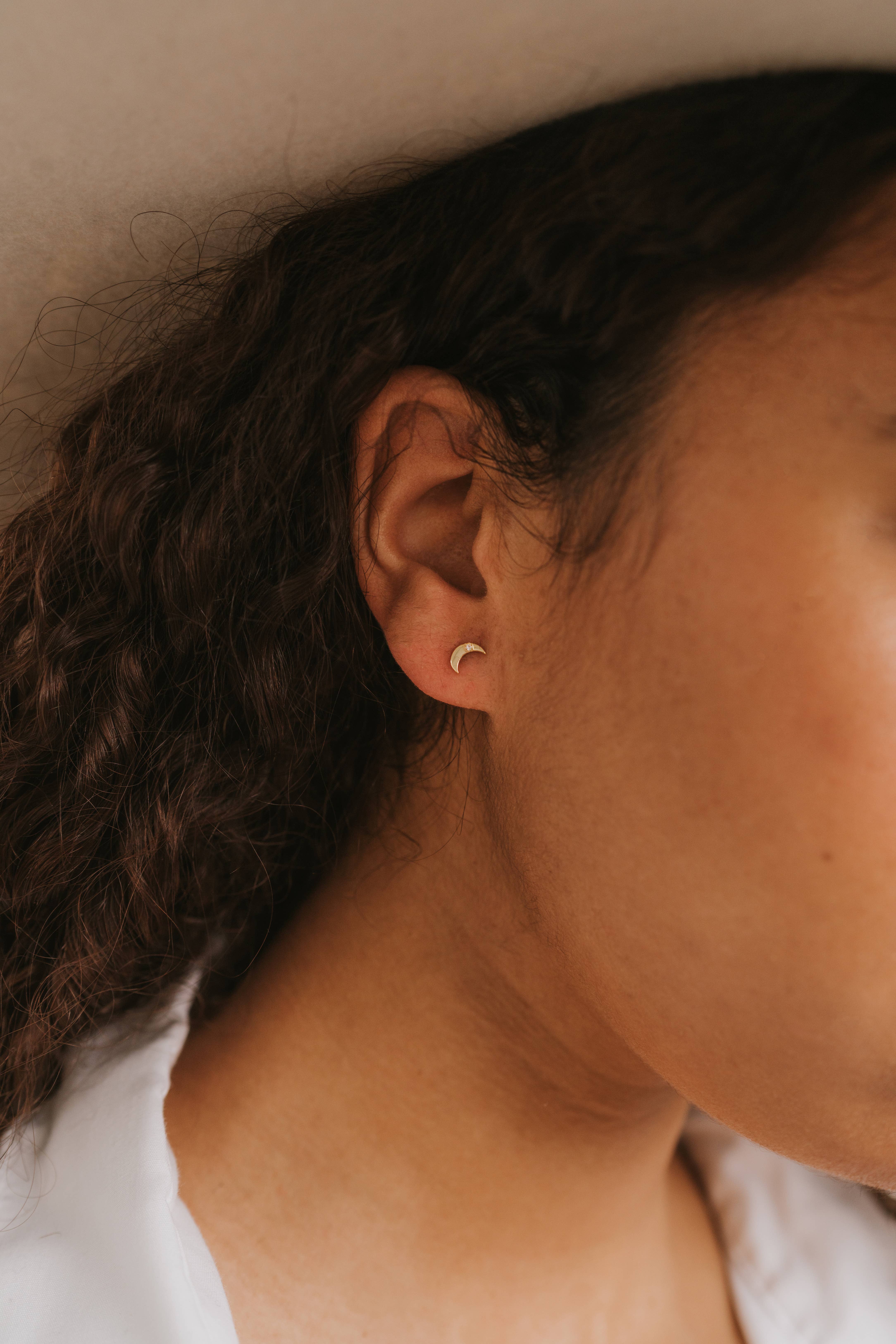 JaxKelly - Wholesale Stud/Post Earrings - Complements - Sun & Moon - Gold Earrings5