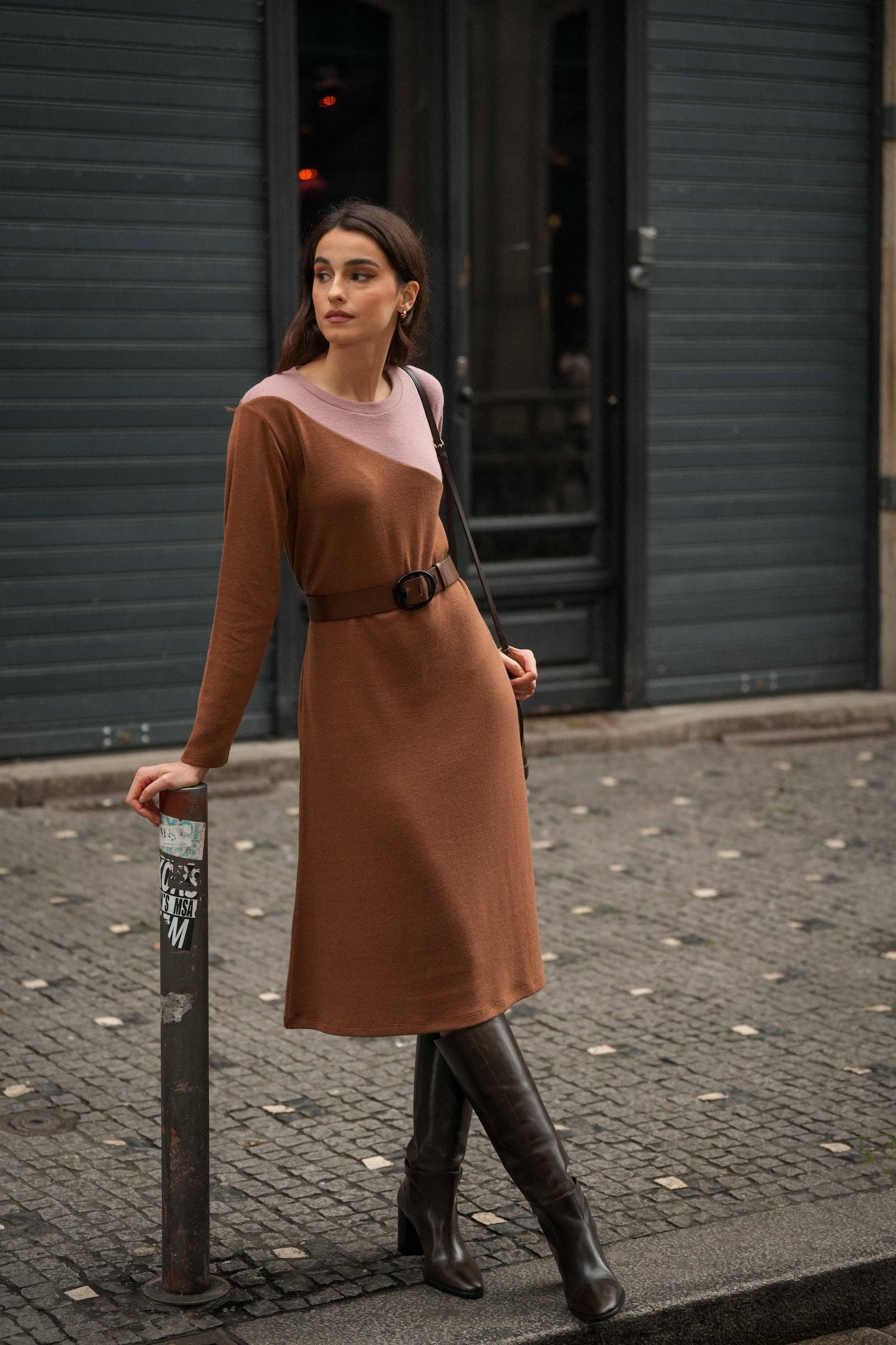 GUIMANOS – Engroshandel Kjole - Dame – Bikolor Strikkjole0