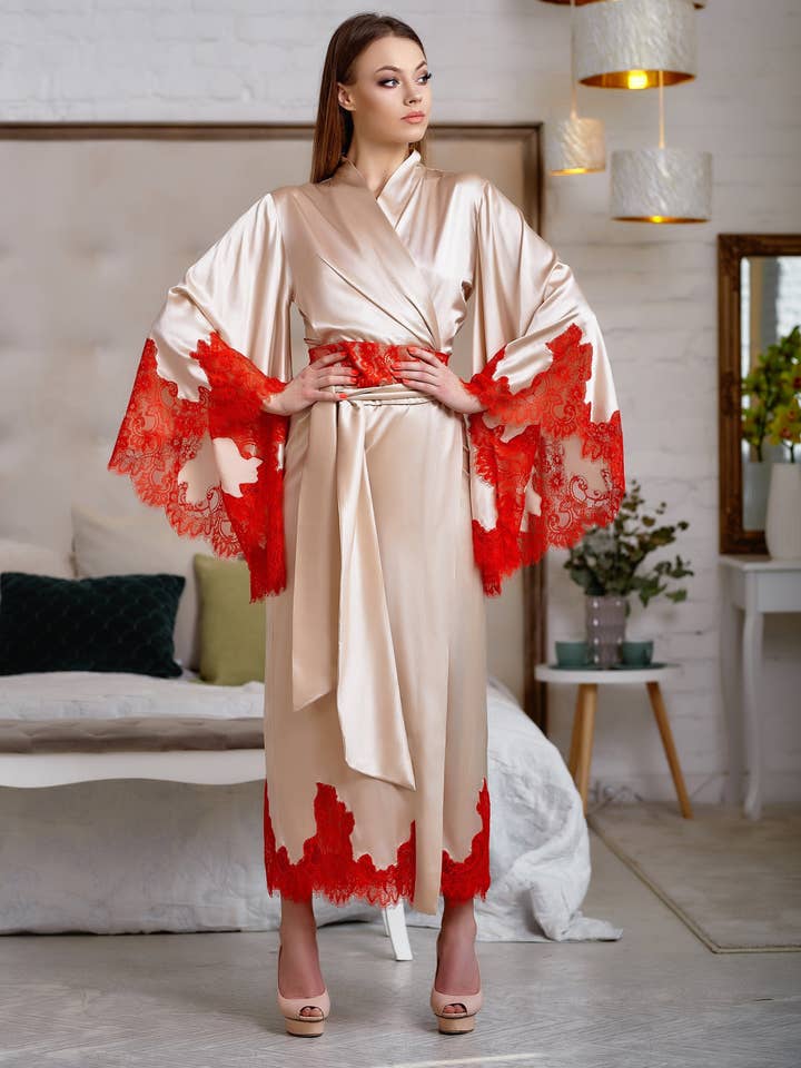 Peignoir kimono long Audra pour la vente par KÂFEMME and Co