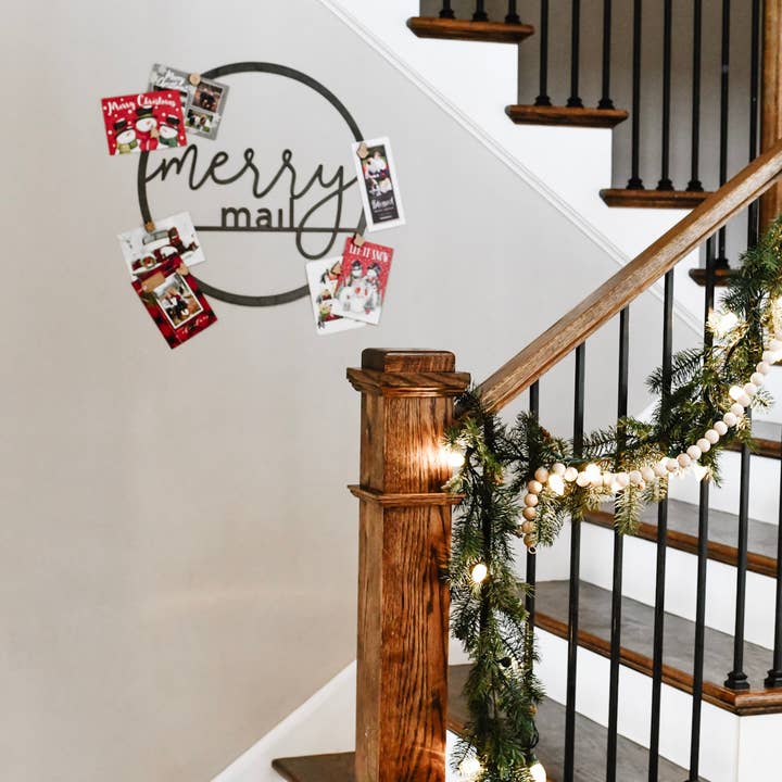Keystone Steel Co. - Wholesale Christmas Wall Art - "Merry Mail" Magnetic Christmas Card Wreath - Script8