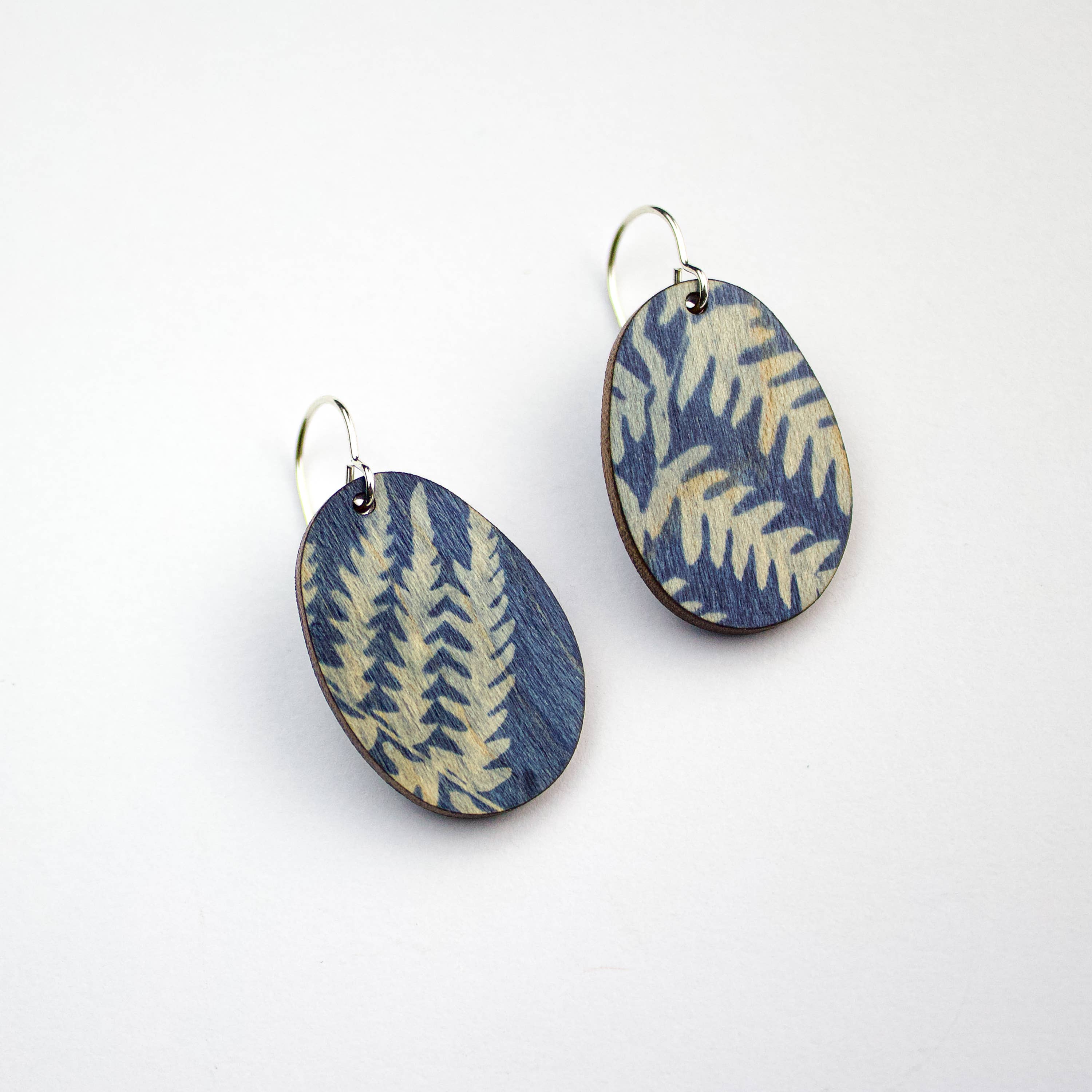 Treeline and Tide – Engroshandel Hængeøreringe og creoløreringe – Øreringe - Cyanotype1