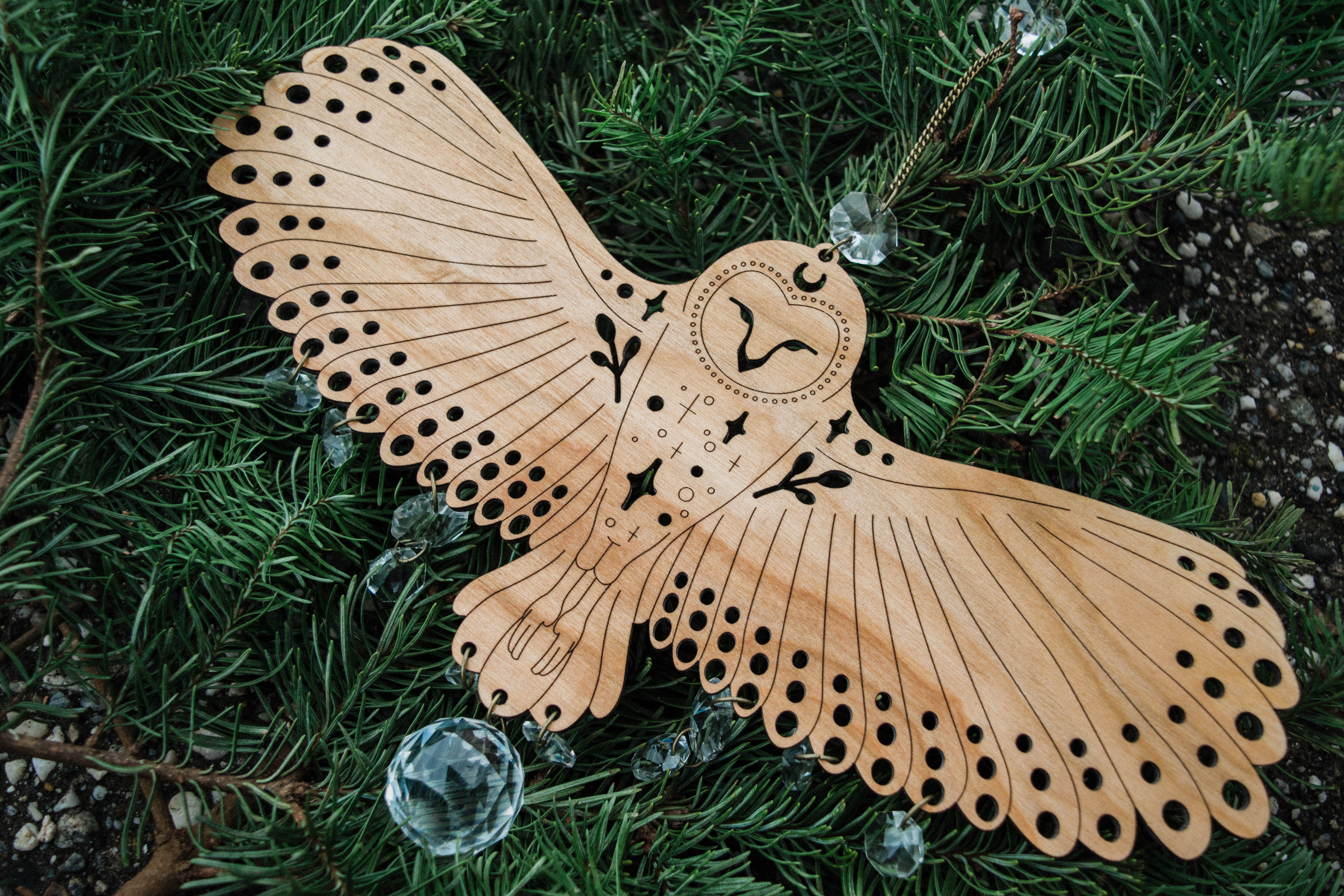 HEX Botanical - Wholesale Suncatcher - Owl Wooden Wall Hanging Bird Suncatcher w/ Crystal Prisms 8