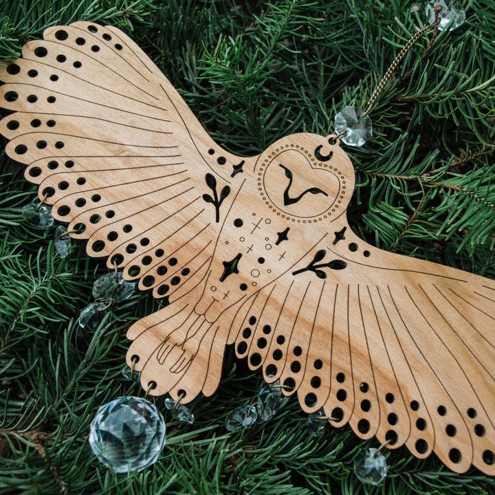 HEX Botanical - Wholesale Suncatcher - Owl Wooden Wall Hanging Bird Suncatcher w/ Crystal Prisms 8
