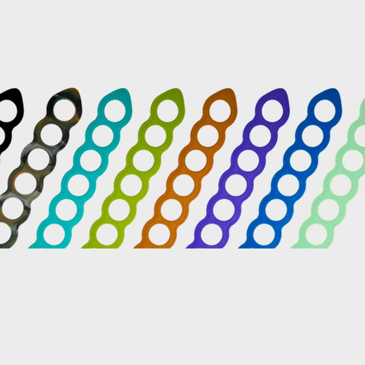 ArrowStrap - Wholesale Retailer Display - Home & Living - .B - Box with 24 straps2