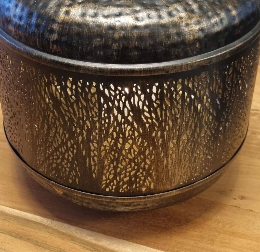 Ambiente Haus - Vente Lanternes - Lanterne avec motif forêt et poignée – hauteur 42 cm1