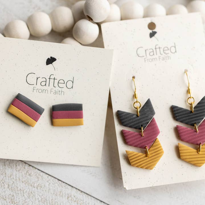 Tyske flagstifter for engroshandel hos Crafted From Faith, LLC