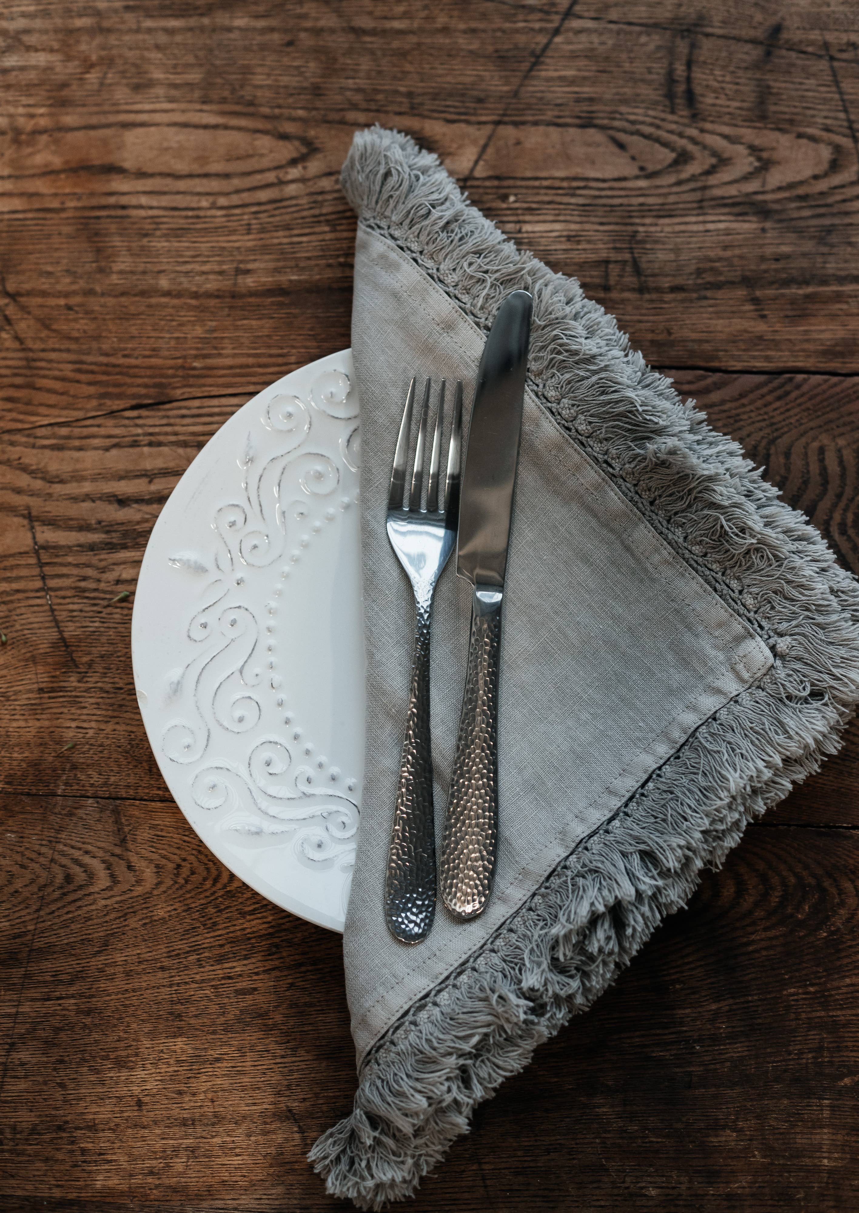 Linen Way Inc. - Wholesale Dinner & Cloth Napkin - Artisan Linen Napkin with Fringed Edges - in 5 colors0