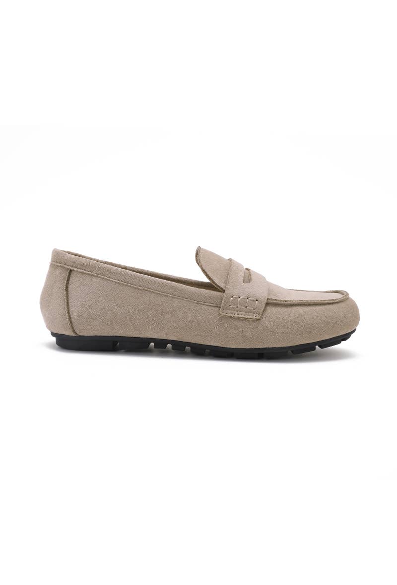 Joia Paris - Wholesale Loafers - Women's - Loafers with strap and visible stitching H8-965M11