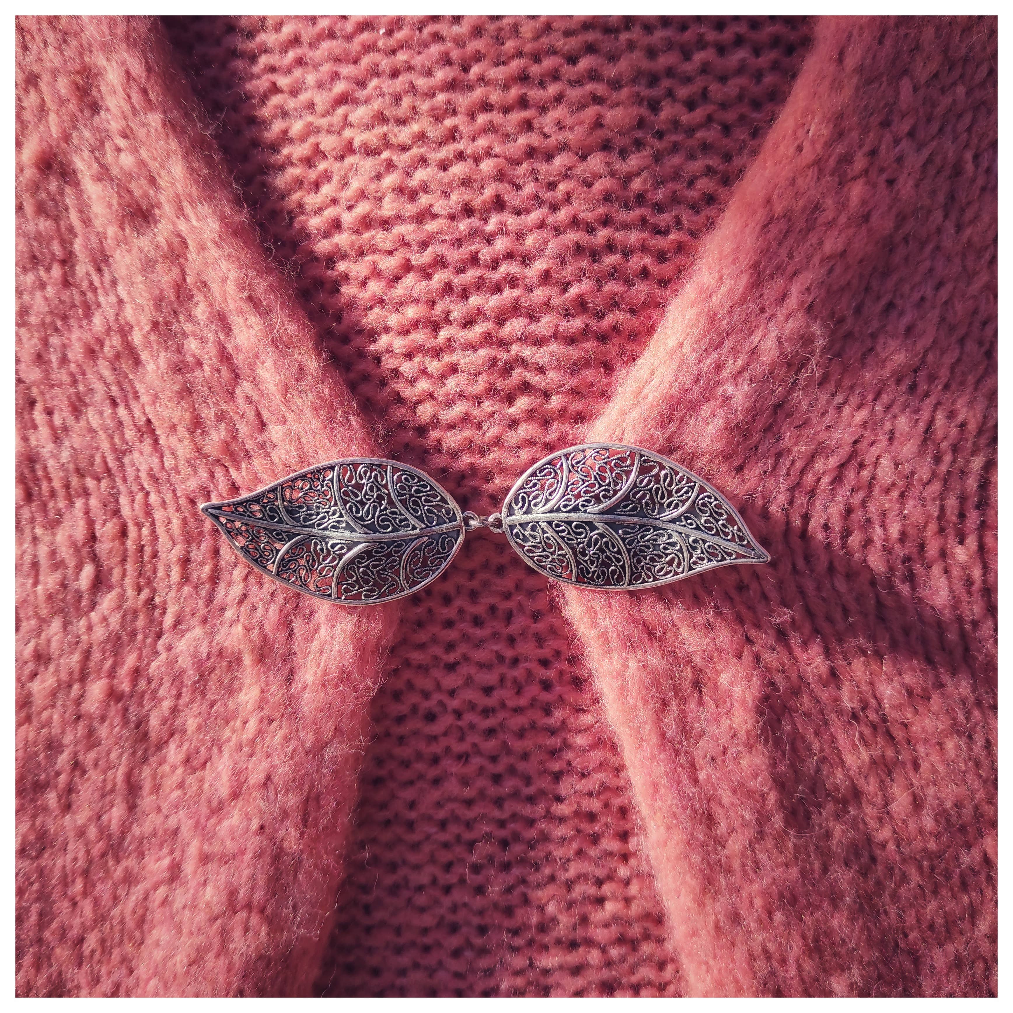 Cristina SJ creative shop – Großhandel Broschen – Mehrzweckverschluss zur Befestigung von Kleidungsstücken, Schichten und Schals2