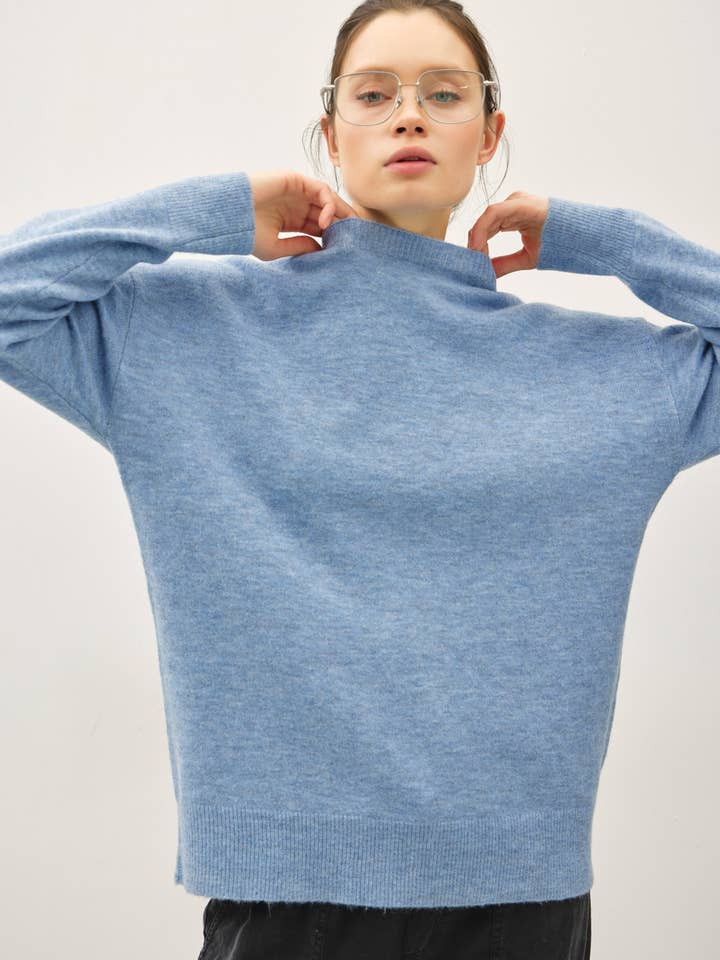 WOOL BLEND ULTRA SOFT CREWNECK CLASSIC SWEATER for wholesale by Be Cool