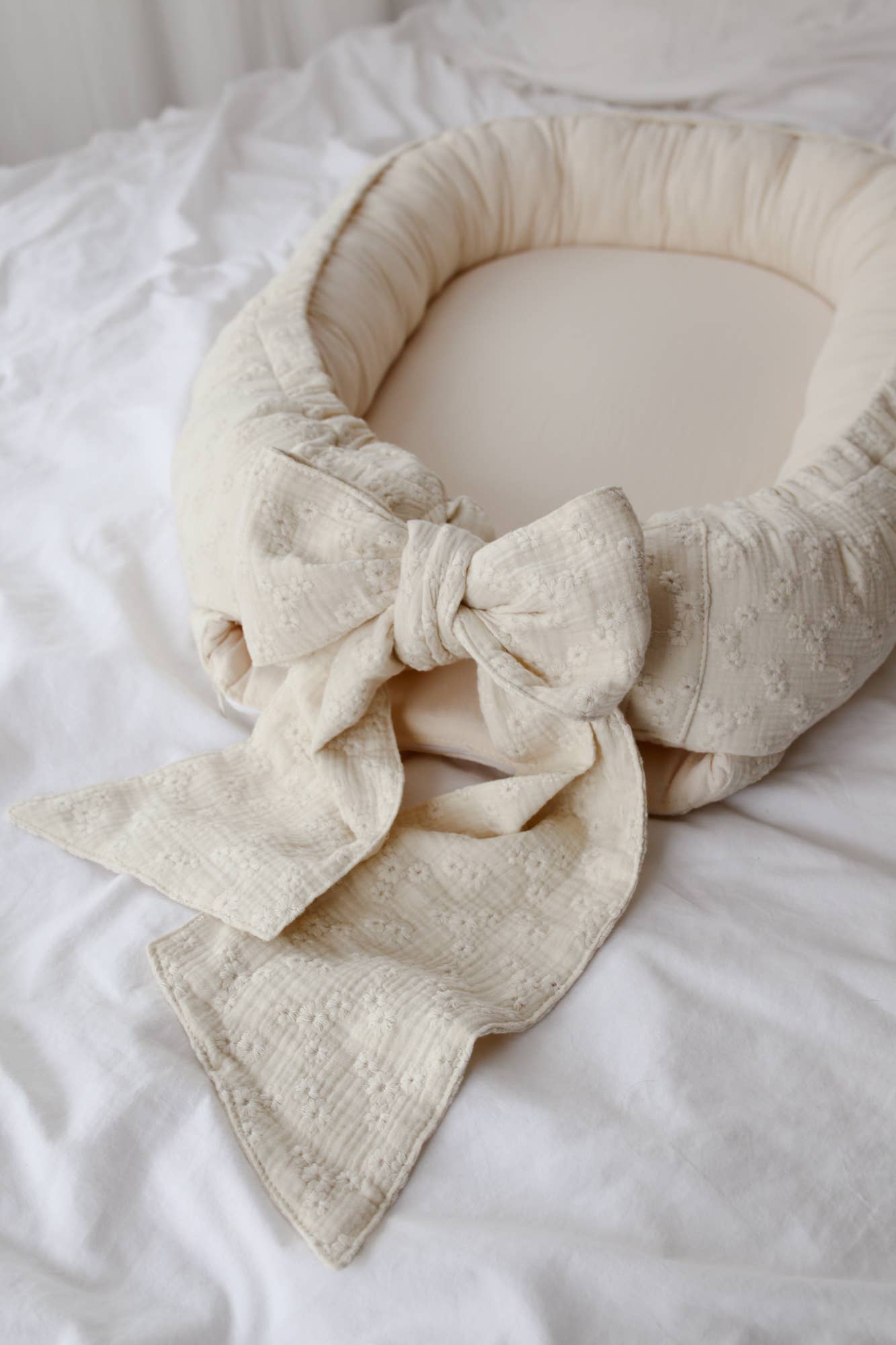 Babyly - Venta al por mayor Moisés - Bebés - Babyly - babynest bordado con lazo - beige claro6