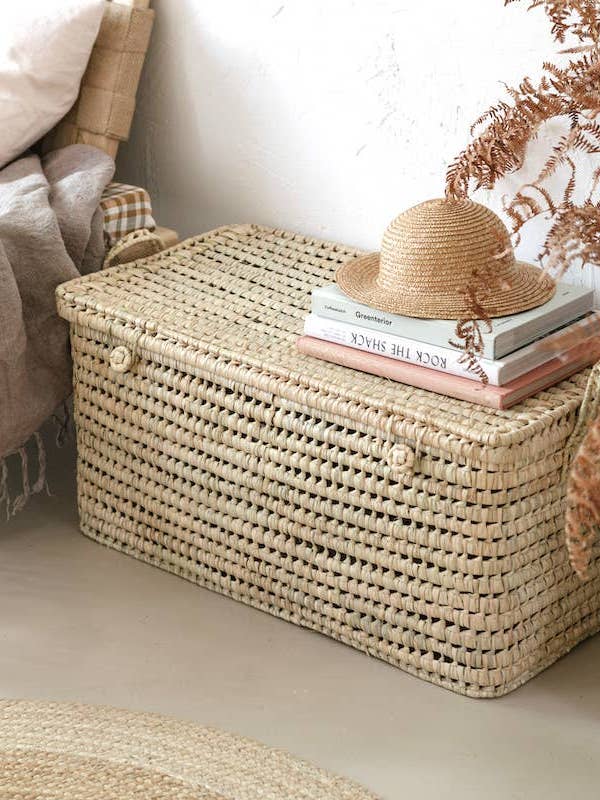 Handwoven Natural Fiber Storage Box with Lid for wholesale by martitec